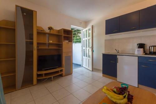 One-bedroom Apartment In Crikvenica Liii