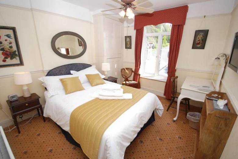 Bed & Breakfast Harbour View Hotel