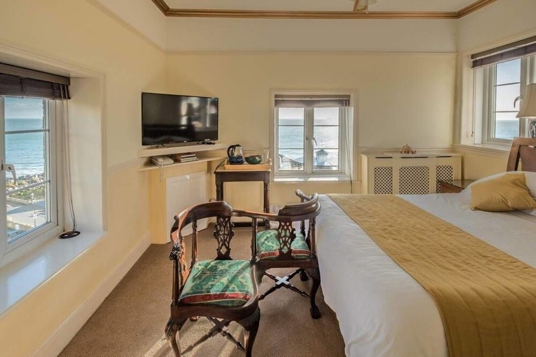 Bed & Breakfast Harbour View Hotel