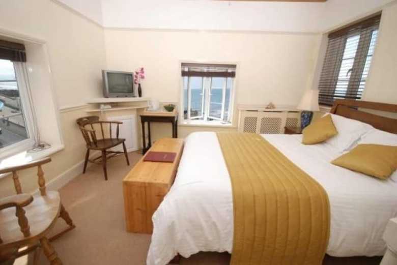 Bed & Breakfast Harbour View Hotel