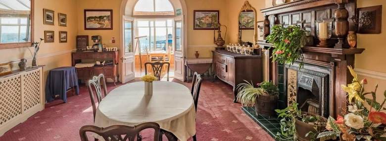 Bed & Breakfast Harbour View Hotel
