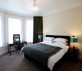 Glenlyn Hotel
