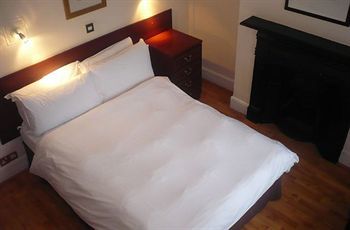 Glenlyn Hotel