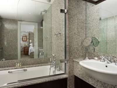 The Pelham Hotel