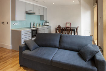 Piccadilly Circus Apartments