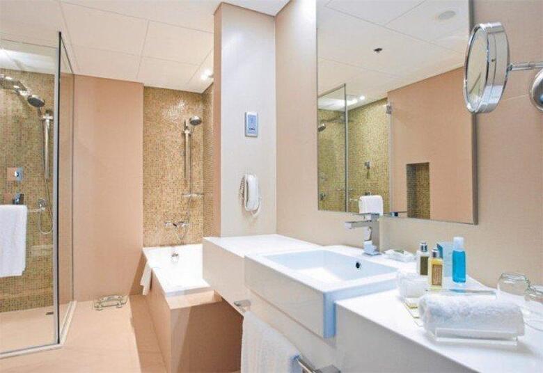 Cosmopolitan Hotel Dubai
