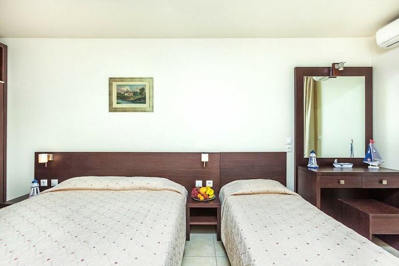 Hotel Elinotel Polis