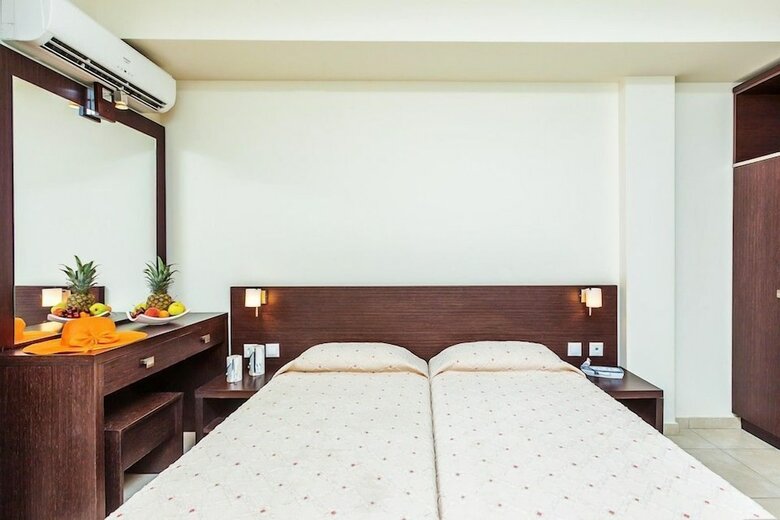 Hotel Elinotel Polis