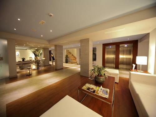 Aparthotel Hotel Marins Playa Suites - Adults Only