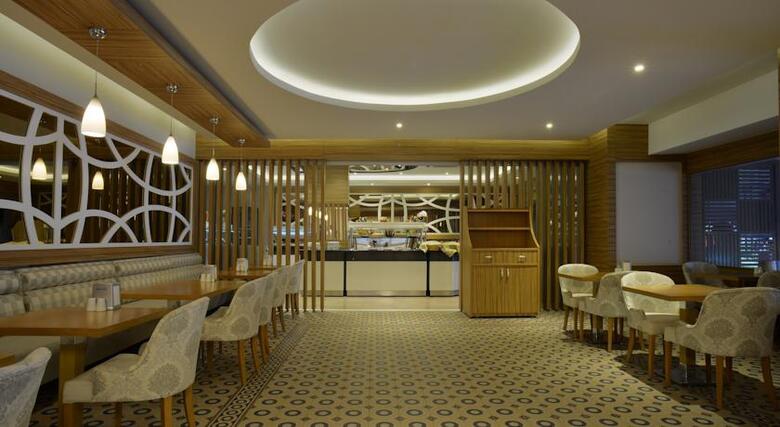 Maris Beach Hotel