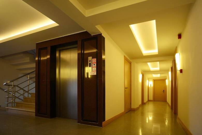 Maris Beach Hotel