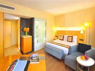 Hotel Beverly Plaza