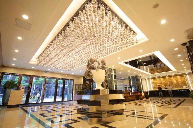 Hotel Beverly Plaza