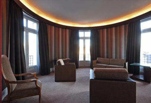 Le Grand Hotel De Tours