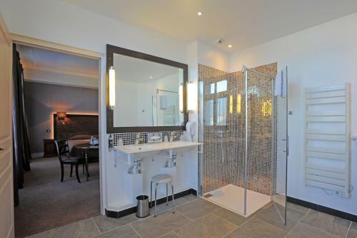 Le Grand Hotel De Tours