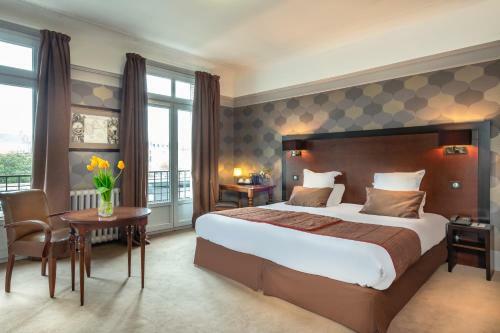Le Grand Hotel De Tours