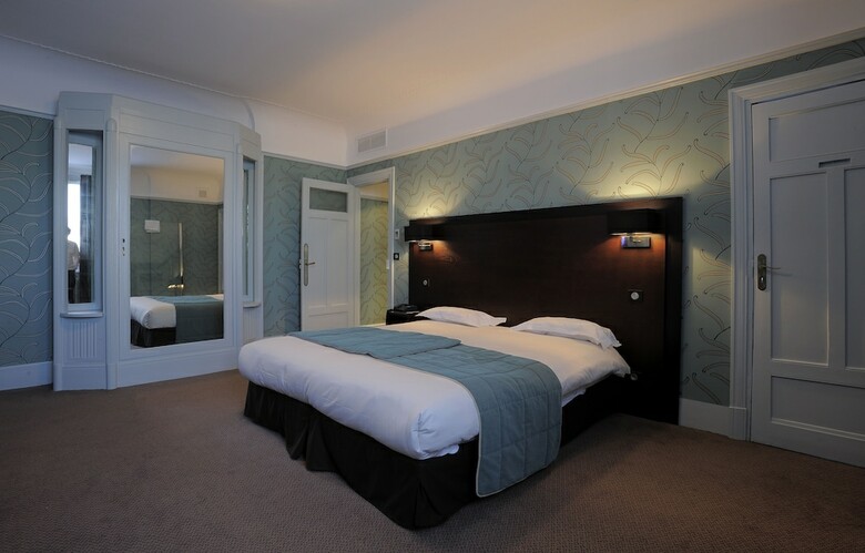 Le Grand Hotel De Tours