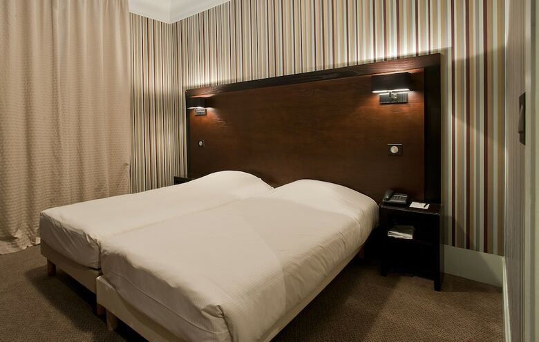 Le Grand Hotel De Tours