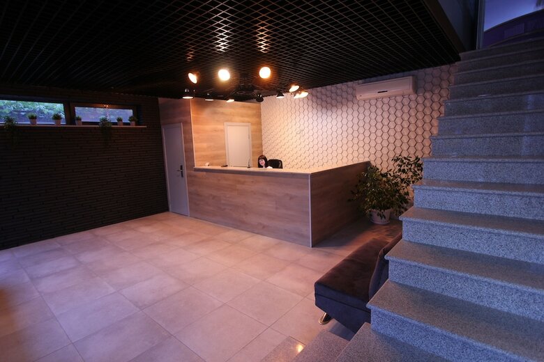 Prof Hotel