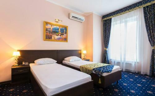 Maximus Hotel