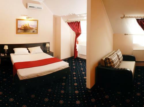 Maximus Hotel
