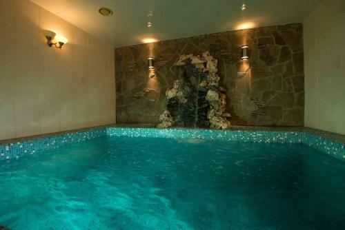 Maximus Hotel