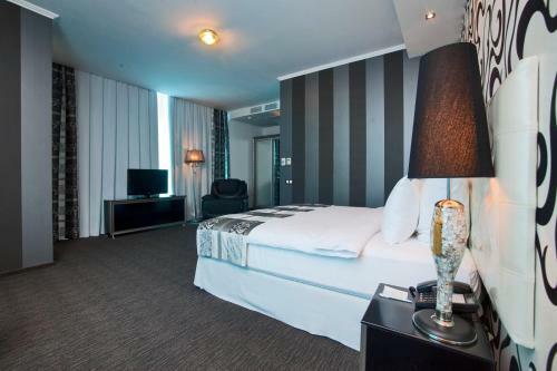 Hotel Merotell