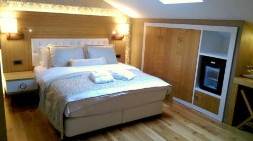 Lale Hotel