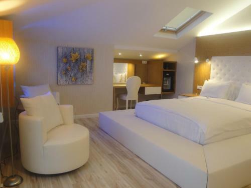 Lale Hotel