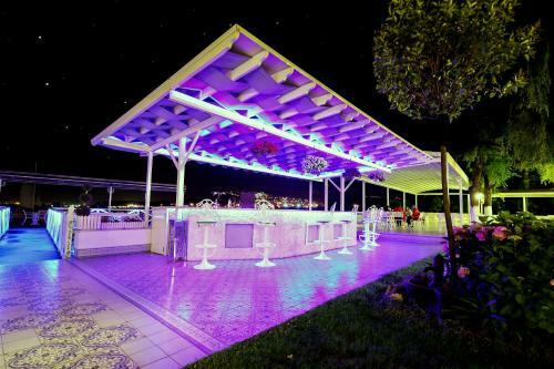 Lale Hotel