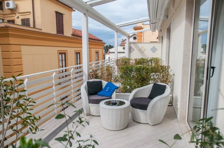 Apartamentos Tasso Suites