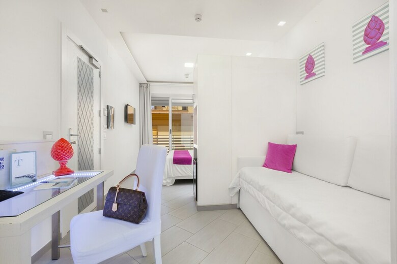 Apartamentos Tasso Suites