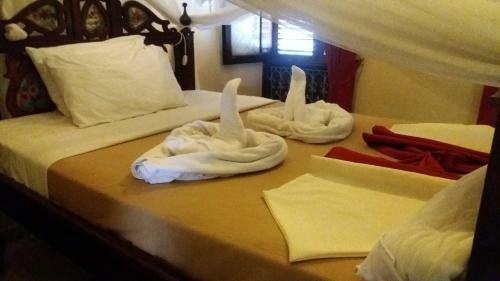 Chavda Hotel