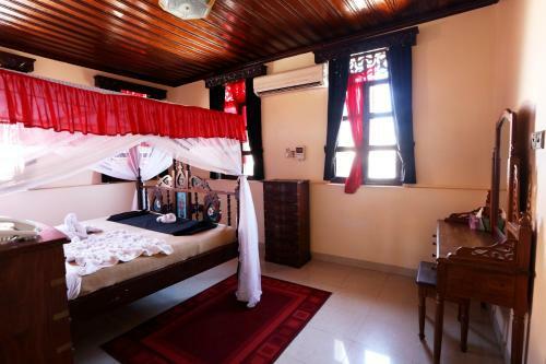 Chavda Hotel