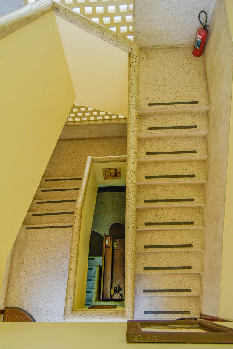 Tembo House Hotel
