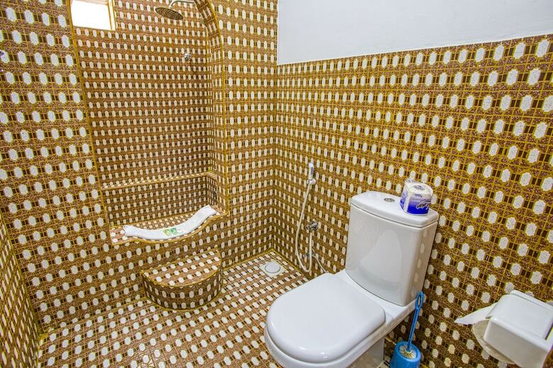 Tembo House Hotel