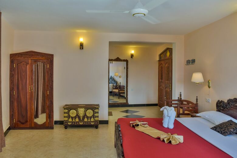 Tembo House Hotel