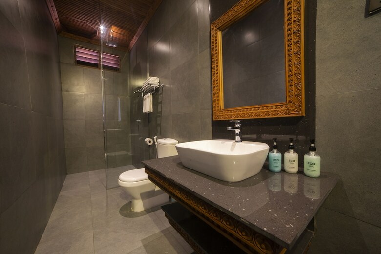 Tembo House Hotel