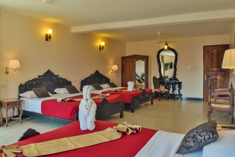 Tembo House Hotel