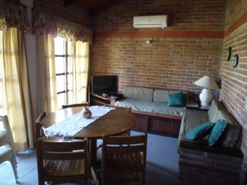 Lodge Adi Y Dina Caba�as