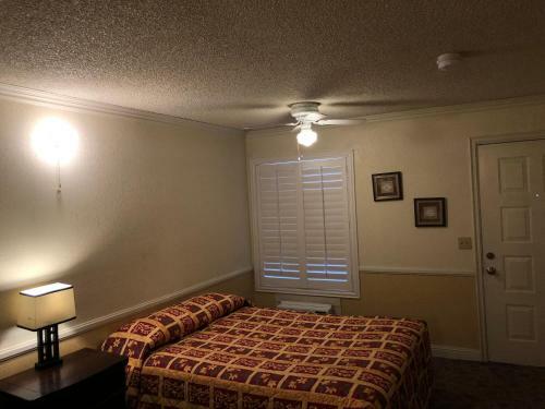 Hotel National 9 Inn