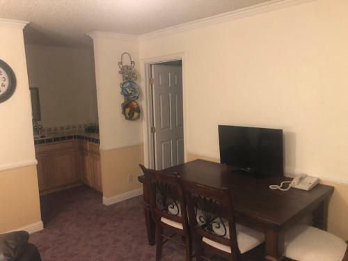 Hotel National 9 Inn
