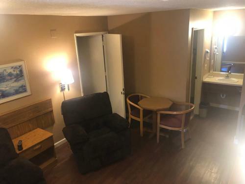 Hotel National 9 Inn