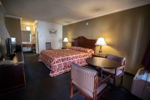 Hotel National 9 Inn