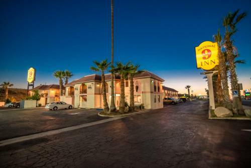 Hotel National 9 Inn