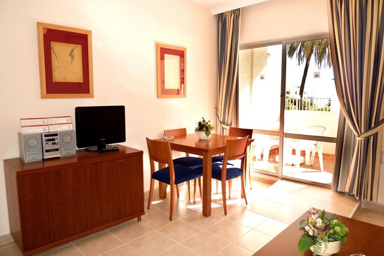 Apartamento Select Benal Beach