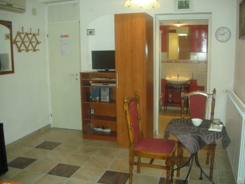 Hostal Rooms Aeroport