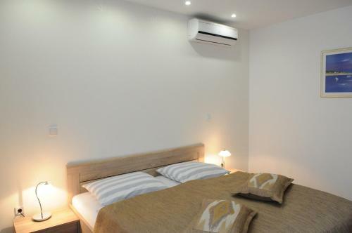 Hostal Guesthouse Tiban