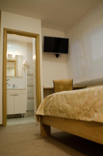 Hostal Guesthouse Tiban