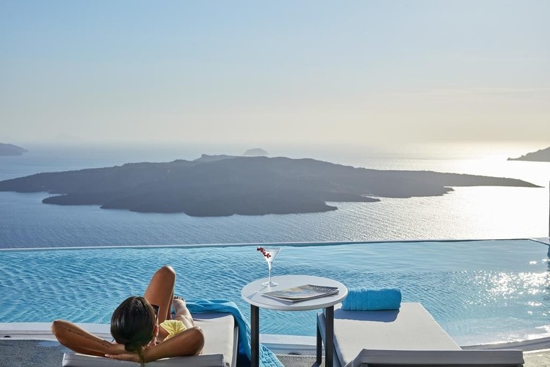 Hotel Cosmopolitan Suites